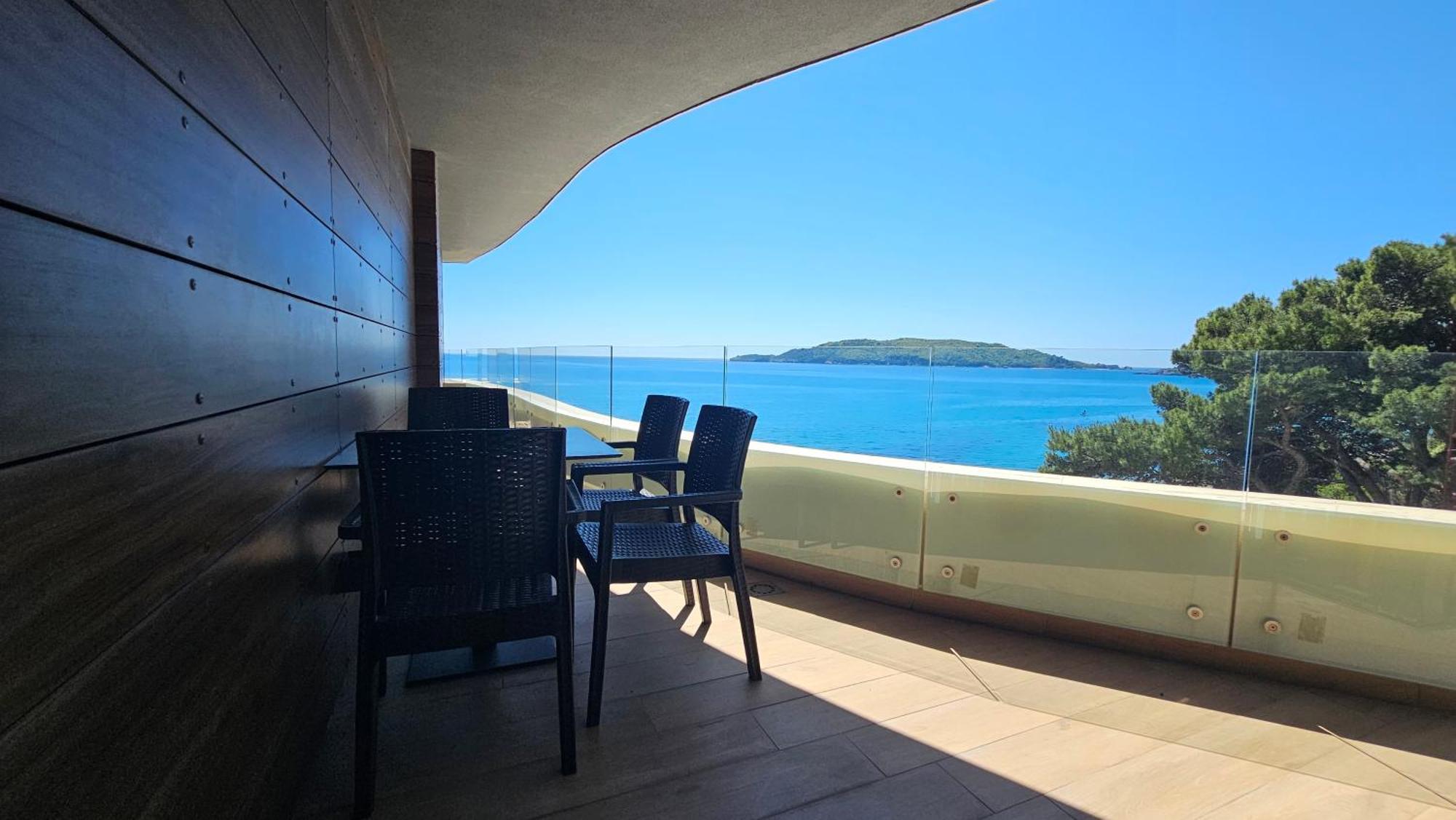 Maresia Boutique Suites ブドヴァ エクステリア 写真